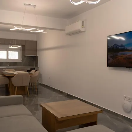 Marroni Retreat - Pool - - Gym * Skotina