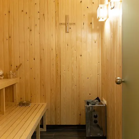 Marroni Retreat - Pool - - Gym Skotina