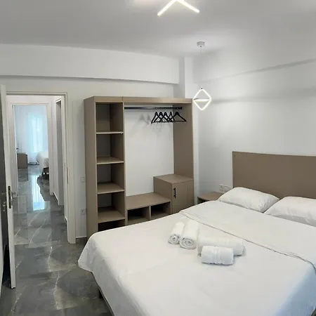Marroni Retreat - Pool - - Gym